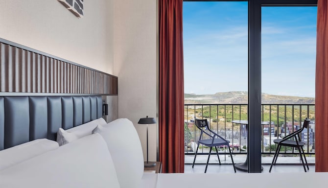 GOLDEN TULIP GEBKIM KOCAELI - Deluxe Queen Balcony