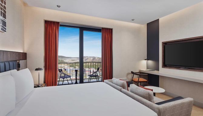GOLDEN TULIP GEBKIM KOCAELI - Deluxe Queen