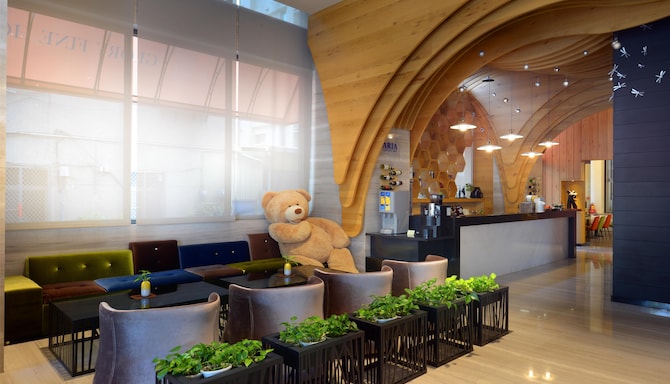 Golden Tulip Glory Fine Hotel - Aria Lounge