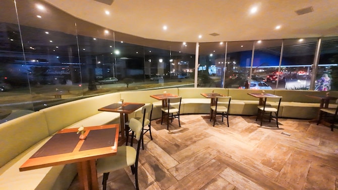Golden Tulip Goiania Address - Bar