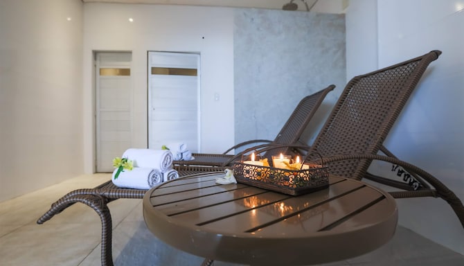 Golden Tulip Goiania Address - Sauna