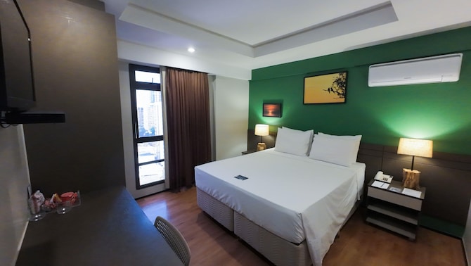 Golden Tulip Goiania Address - Standard