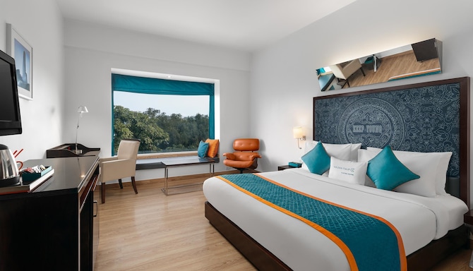 GOLDEN TULIP GURGAON (sector 29) - DELUXE BEDROOM WEB RESOLUTION