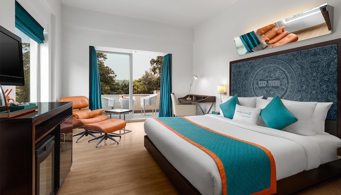 GOLDEN TULIP GURGAON (sector 29) - PREMIUM ROOM FULL RESO