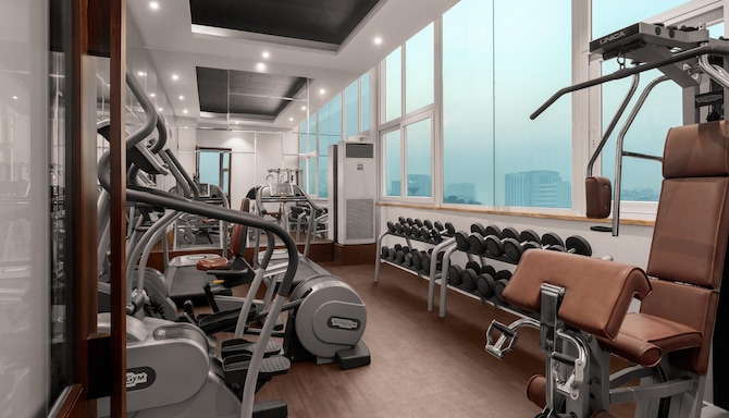 GOLDEN TULIP GURGAON (sector 29) - FITNESS CENTRE GYM WEB RESO