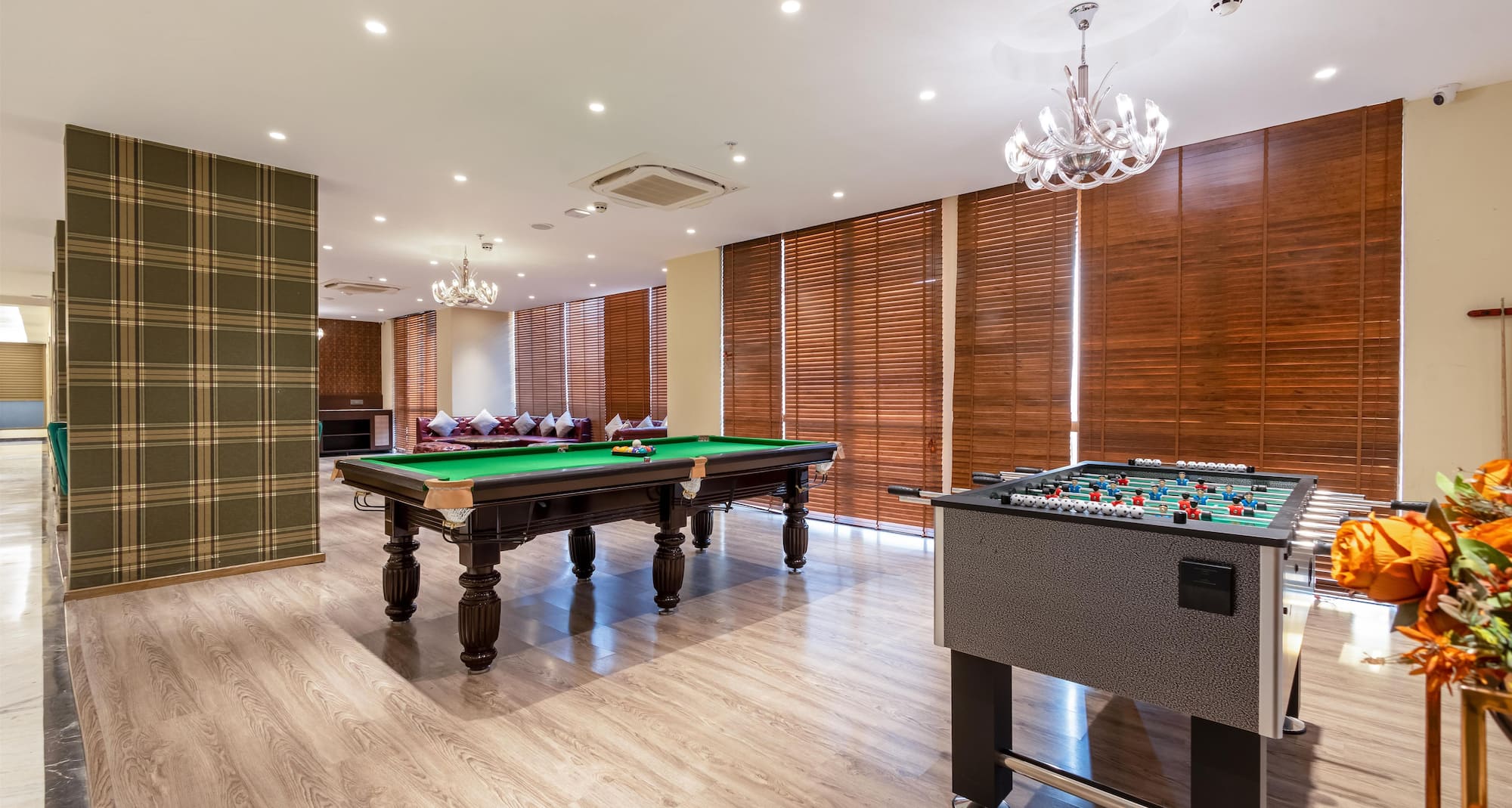 GOLDEN TULIP GURUGRAM SECTOR 80 - Bar / Lounge