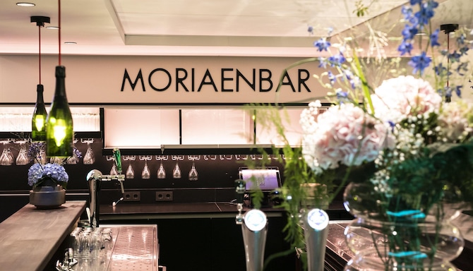 Golden Tulip Hotel Central - Moriaenbar