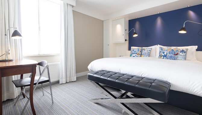 Golden Tulip Hotel Central - Duke Suite