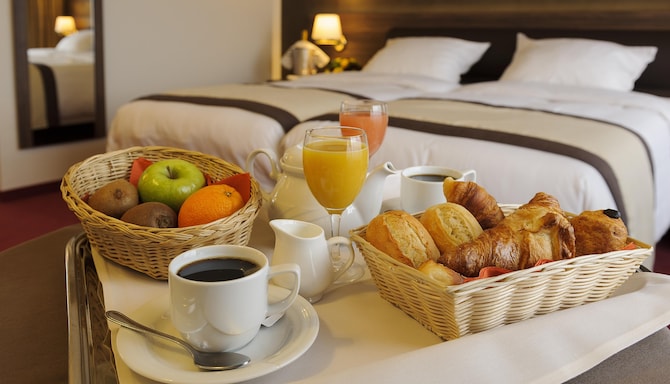 Golden Tulip Hotel De Medici - Room Service