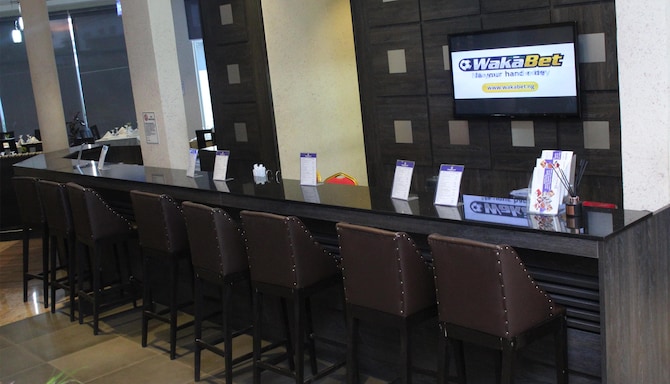 GOLDEN TULIP IBADAN - NGA Bar
