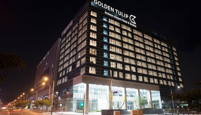 GOLDEN TULIP INCHEON AIRPORT HOTEL & SUITES - Hotel Exterior night