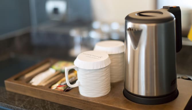 Golden Tulip Istanbul Bayrampasa - executive room tea coffee