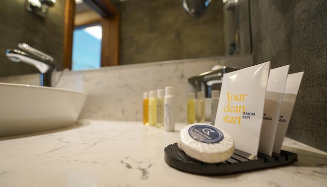 Golden Tulip Istanbul Bayrampasa - executive room amenities