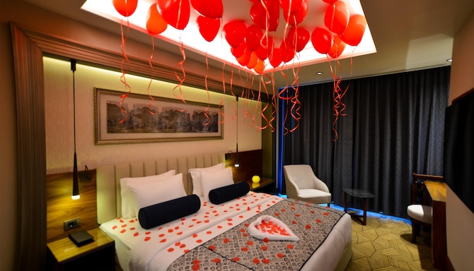 Golden Tulip Istanbul Bayrampasa - Honeymoon