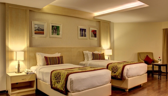 Golden Tulip Jaipur - Super Deluxe Twin Room
