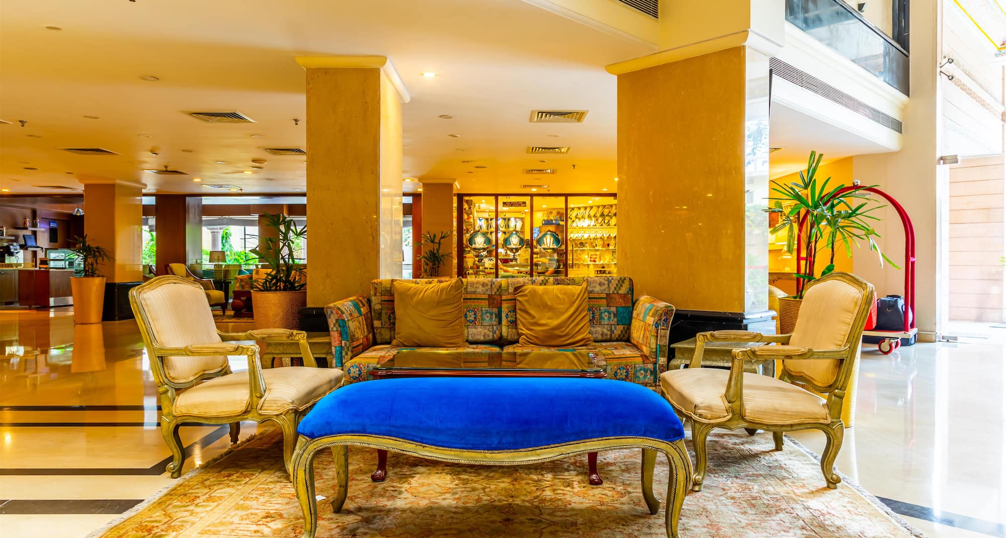 Golden Tulip Jaipur - Sitting Area