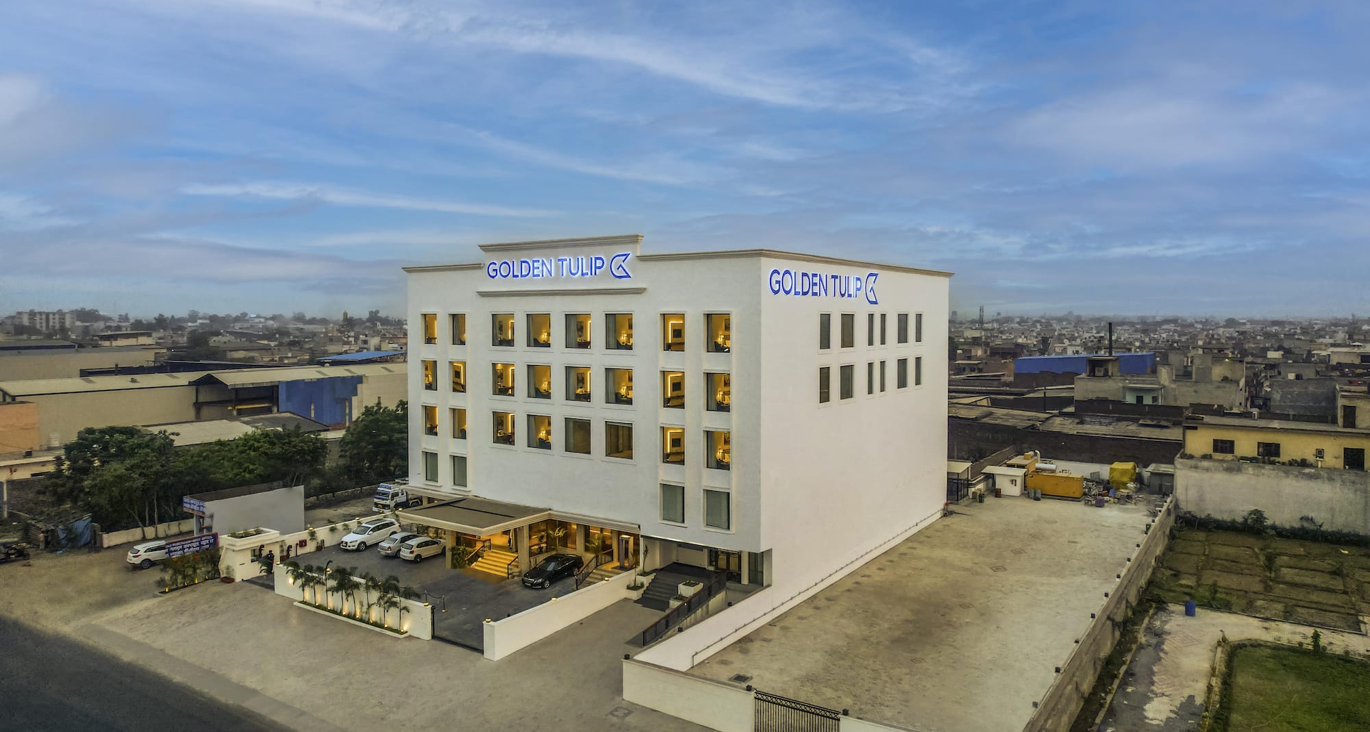 Golden Tulip Jalandhar - Exterior