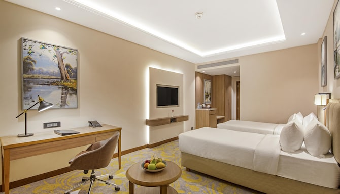 Golden Tulip Jalandhar - Twin bed