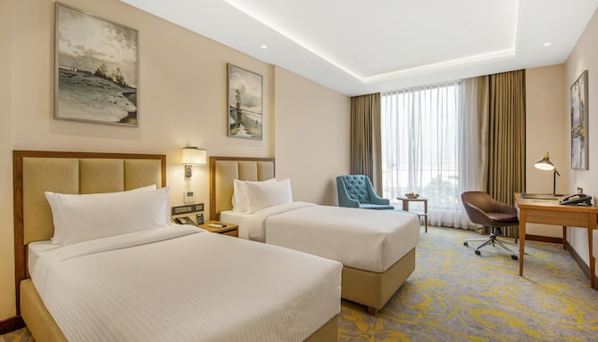 Golden Tulip Jalandhar - Twin Bed Room