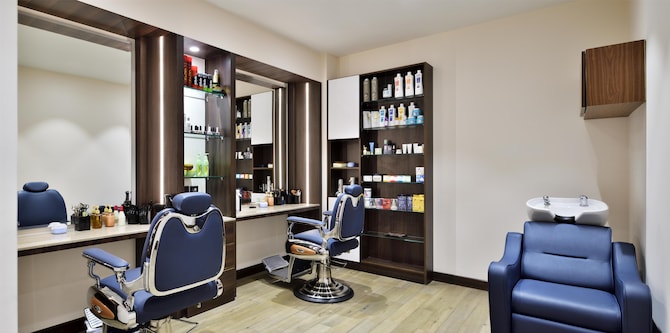 Golden Tulip Jalandhar - Salon