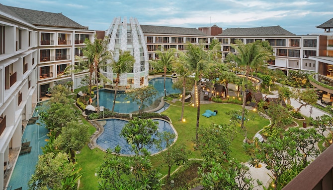 GOLDEN TULIP JINENG RESORT BALI - Home