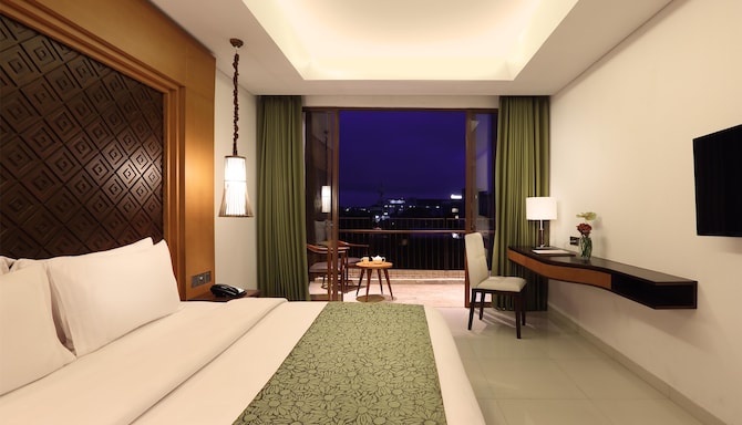 GOLDEN TULIP JINENG RESORT BALI - Deluxe Room - City View