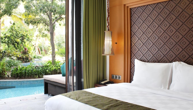 GOLDEN TULIP JINENG RESORT BALI - Deluxe Room Access - Pool View