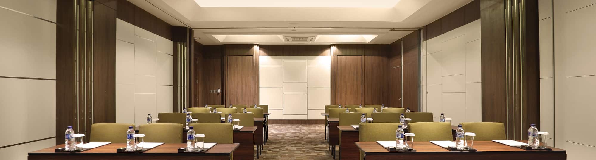 GOLDEN TULIP JINENG RESORT BALI - Meeting H
