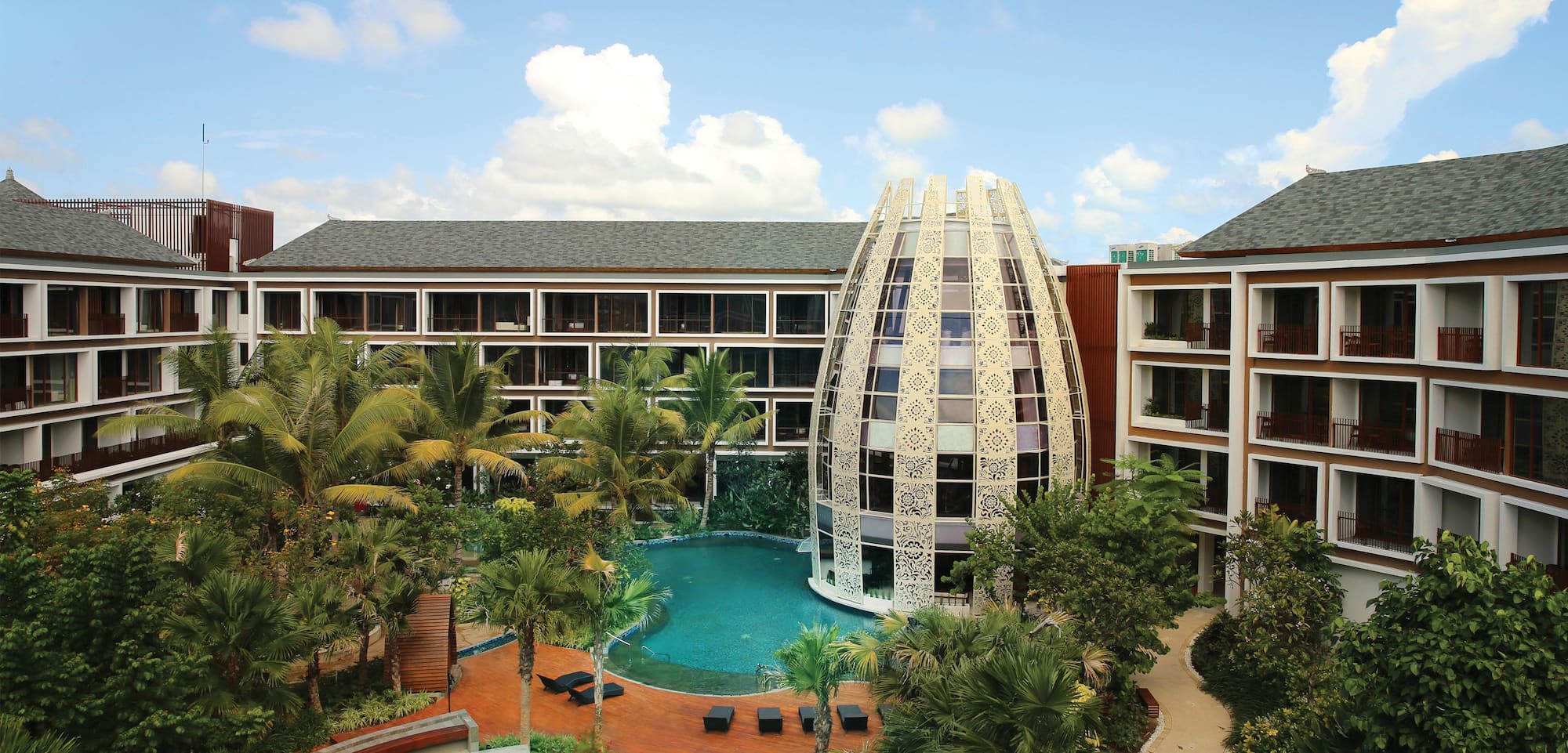 GOLDEN TULIP JINENG RESORT BALI - Slide