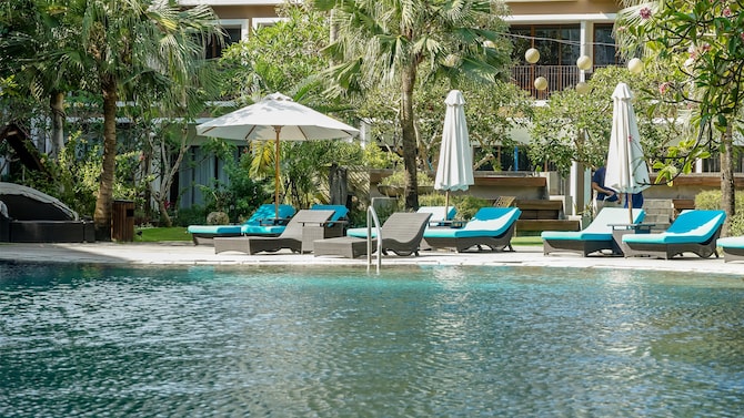 GOLDEN TULIP JINENG RESORT BALI - Main Pool