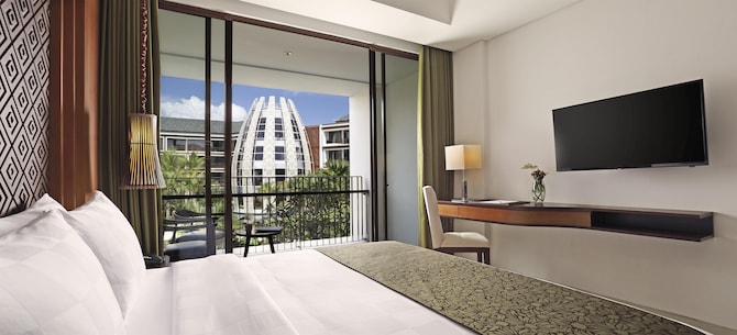 GOLDEN TULIP JINENG RESORT BALI - Deluxe Pool View   X  DESKTOP
