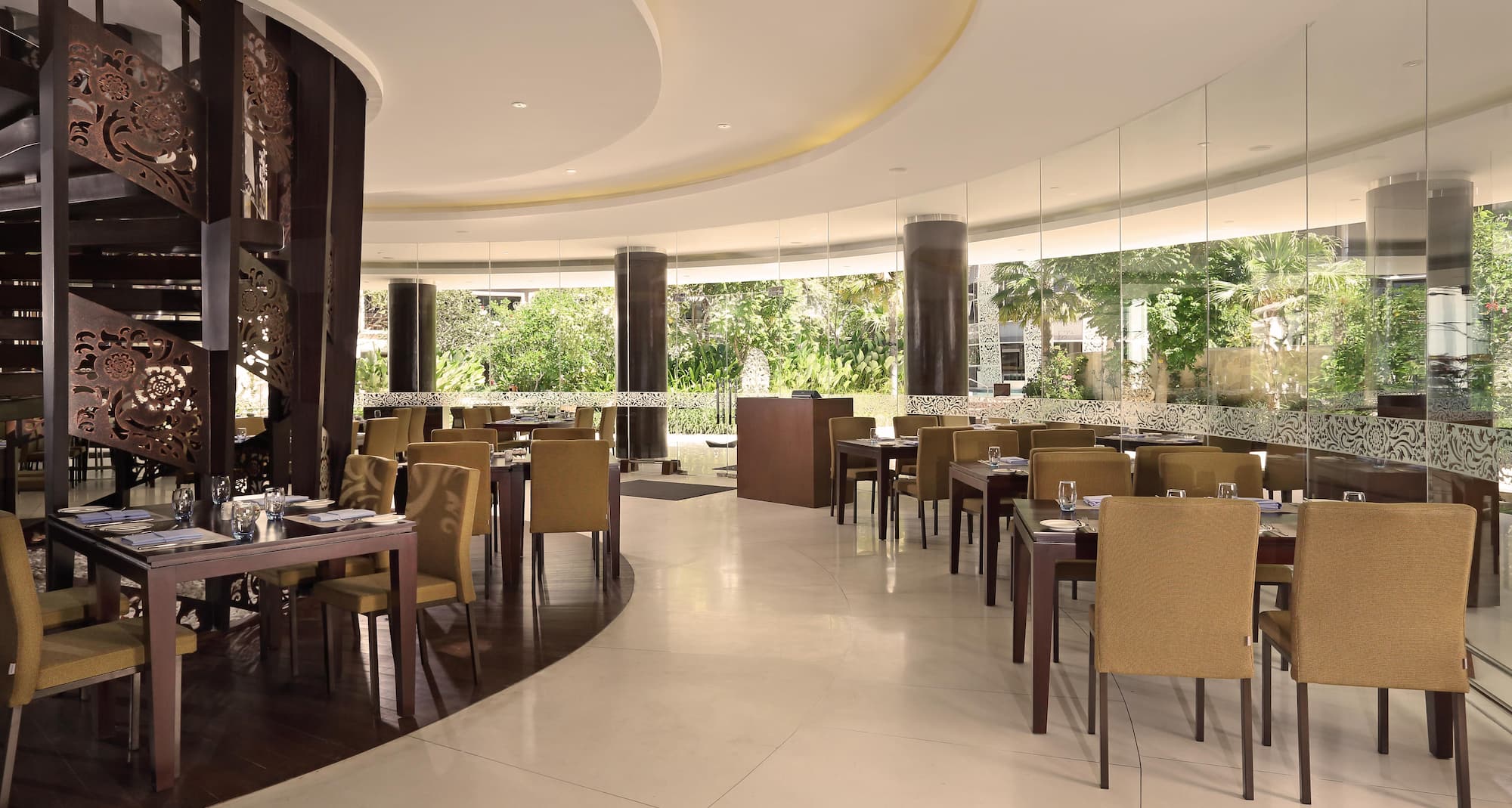 GOLDEN TULIP JINENG RESORT BALI - Dhanya Restaurant
