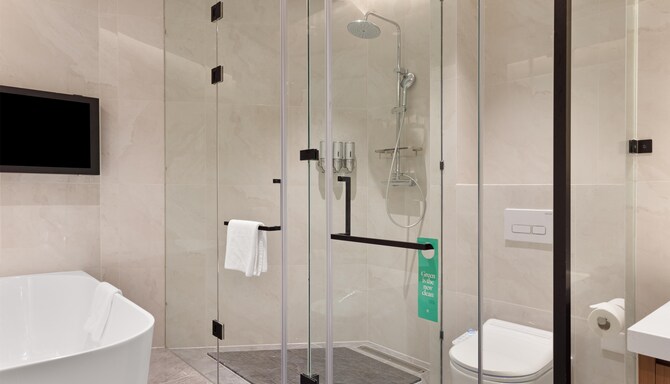 Golden Tulip Kin-Oasis Kinshasa - Platinum Suite bathroom