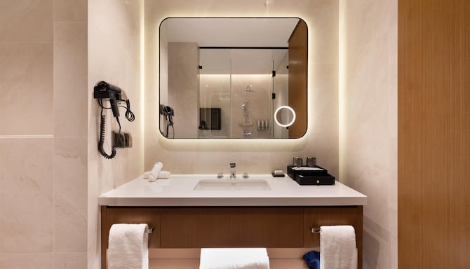 Golden Tulip Kin-Oasis Kinshasa - Golden Suite bathroom