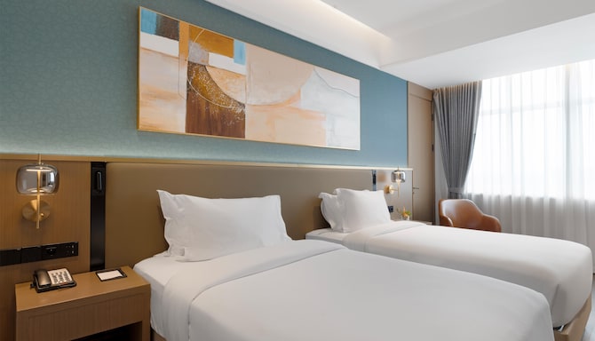 Golden Tulip Kin-Oasis Kinshasa - Executive Room twin bed