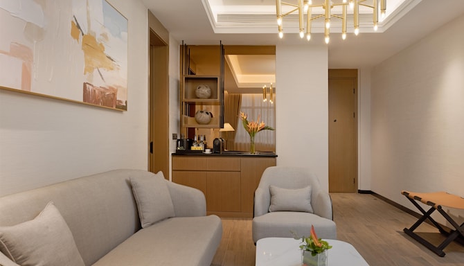 Golden Tulip Kin-Oasis Kinshasa - Suite view