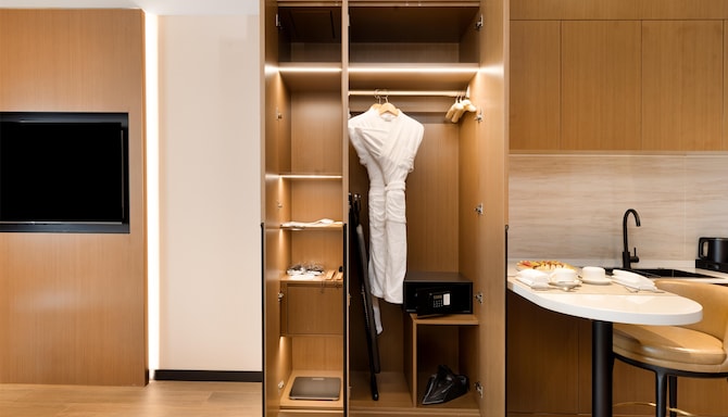 Golden Tulip Kin-Oasis Kinshasa - Studio Suite View