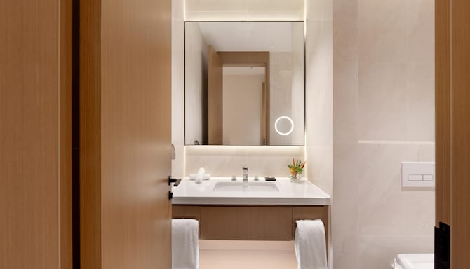 Golden Tulip Kin-Oasis Kinshasa - Suite Guest Bathroom