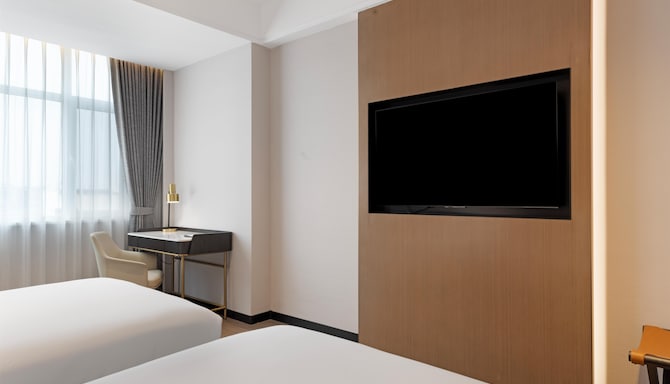 Golden Tulip Kin-Oasis Kinshasa - Executive Room Twin Beds