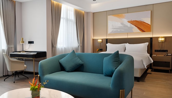 Golden Tulip Kin-Oasis Kinshasa - Junior Suite living area