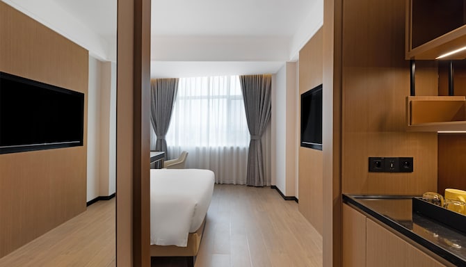 Golden Tulip Kin-Oasis Kinshasa - Standard room view
