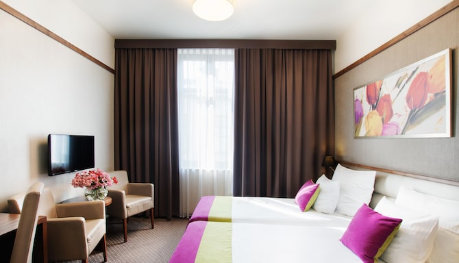 Golden Tulip Krakow City Center - golden tulip lobzowska duze
