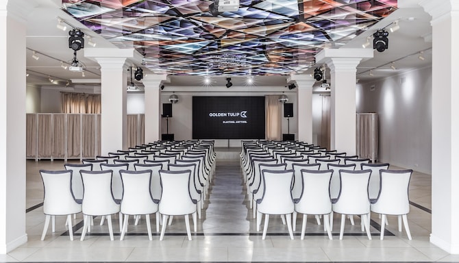 Louvre Conference Room