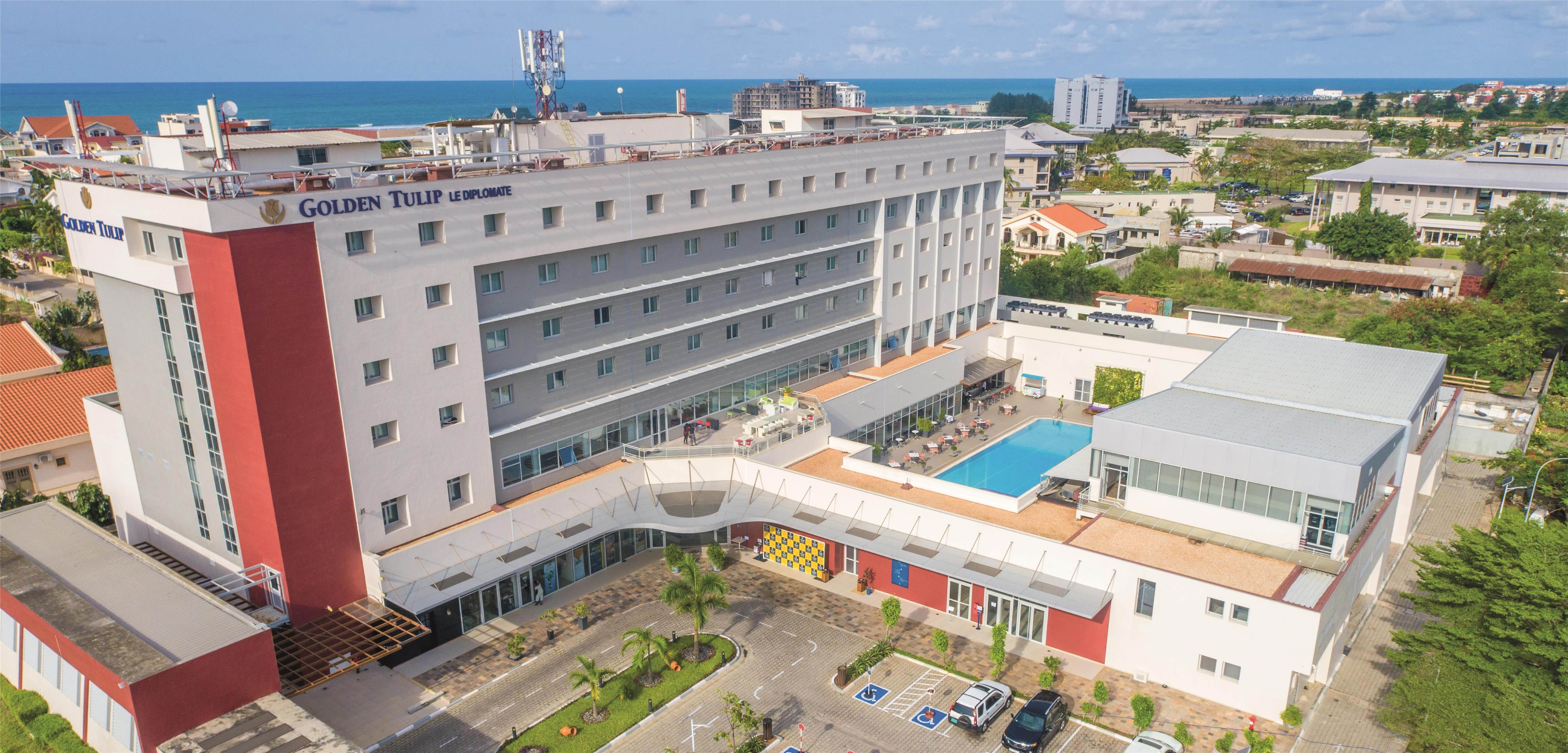 GOLDEN TULIP LE DIPLOMATE COTONOU - Façade extérieure