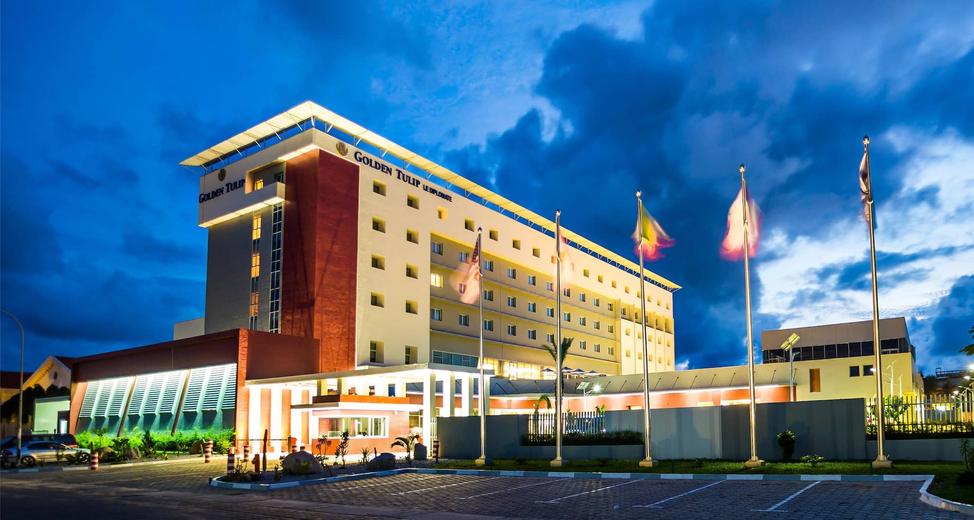 GOLDEN TULIP LE DIPLOMATE COTONOU - GTHLDIPLOMATE Facade éxterieure