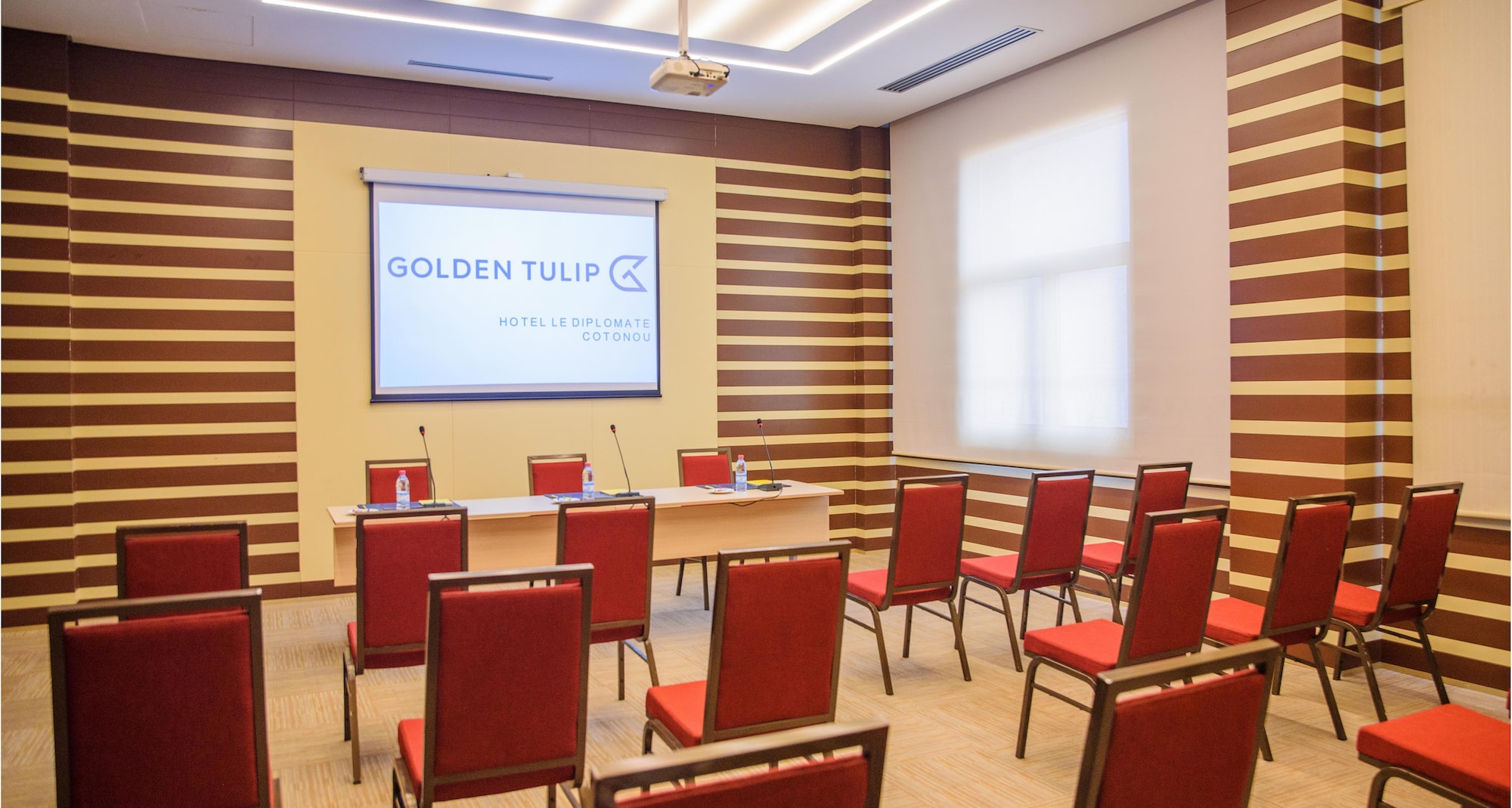 GOLDEN TULIP LE DIPLOMATE COTONOU - Meeting Room OREGON