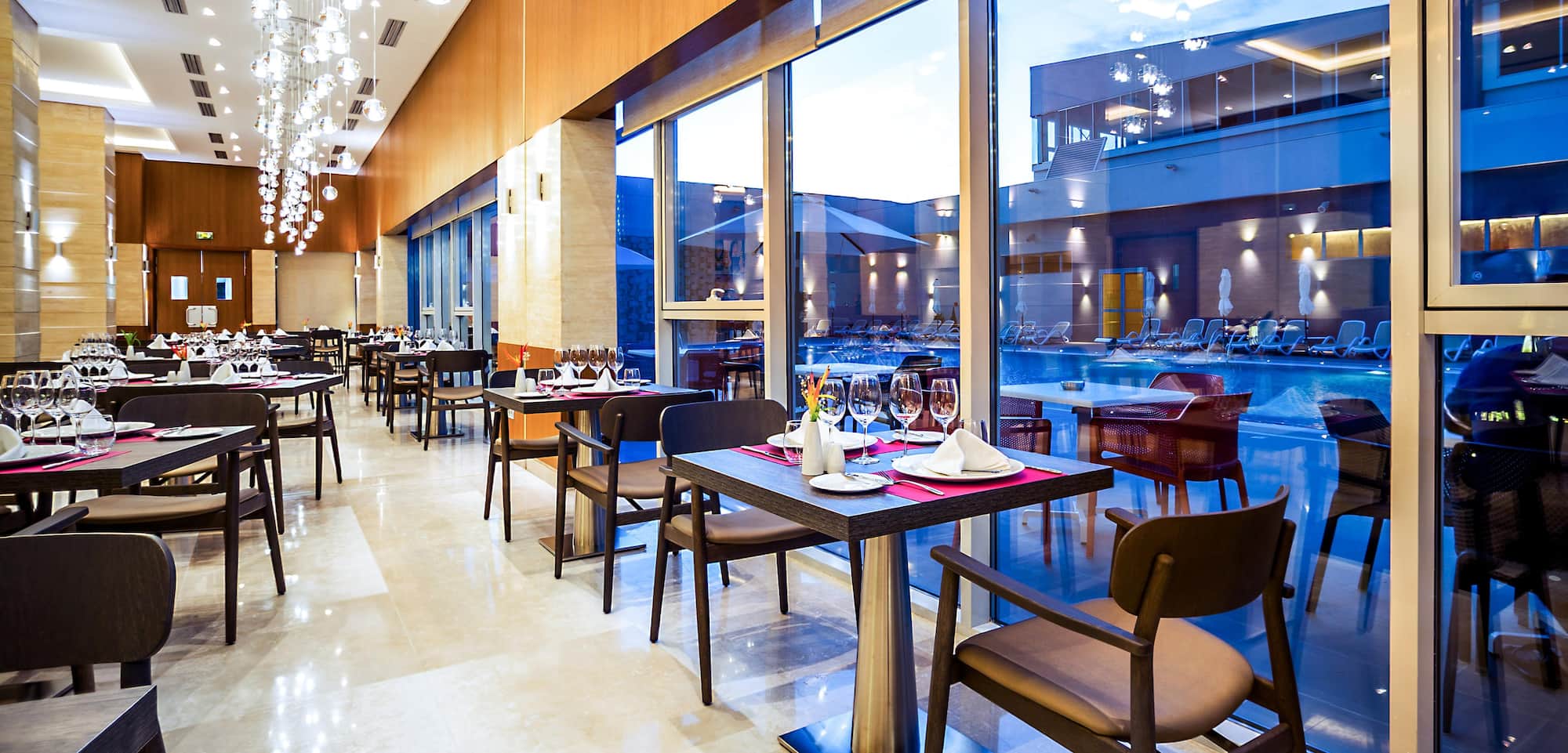 GOLDEN TULIP LE DIPLOMATE COTONOU - Restaurant L'Instant