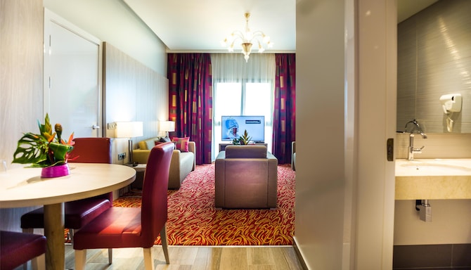 GOLDEN TULIP LE DIPLOMATE COTONOU - Golden Suite