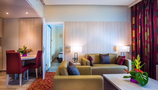 GOLDEN TULIP LE DIPLOMATE COTONOU - Golden Suite