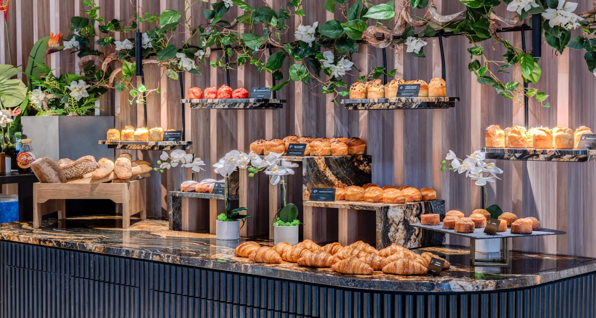 GOLDEN TULIP LYON OUEST TECHLID - Hotel & Spa - PETIT DEJEUNER MAISON